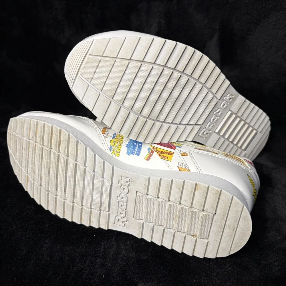 Reebok Wonder Woman Classic Harman Ripple Double GZ8246 Womens 10 White Shoes